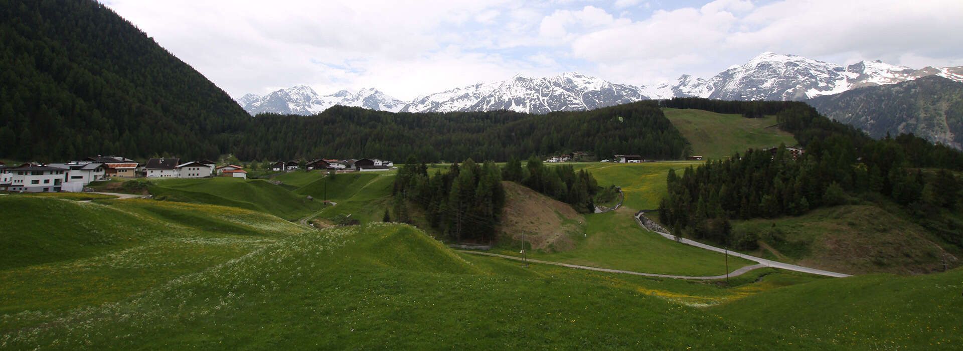 Ausblick von den Zimmern in der Pension Sonneck in Niederthai